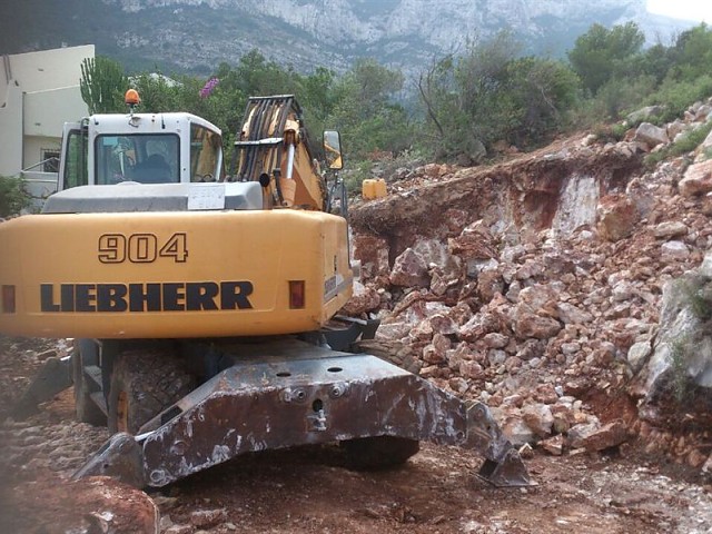 Clearing and foundation in Dénia